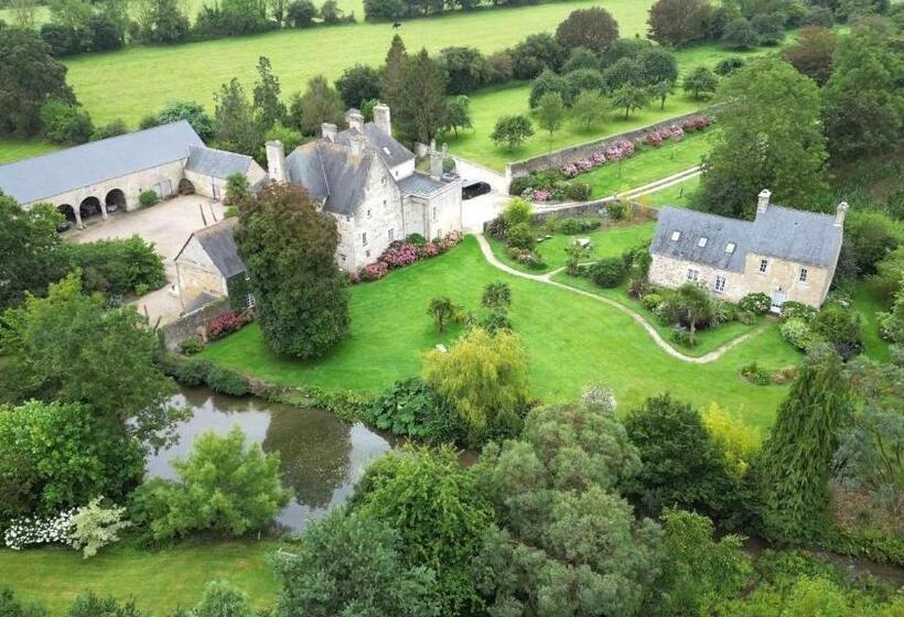 Номер Стандарт, Manoir De Savigny