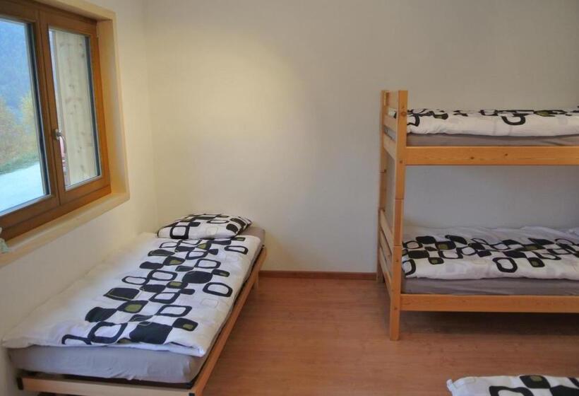Четырехместный Номер Стандарт, La Tzoum Hostel