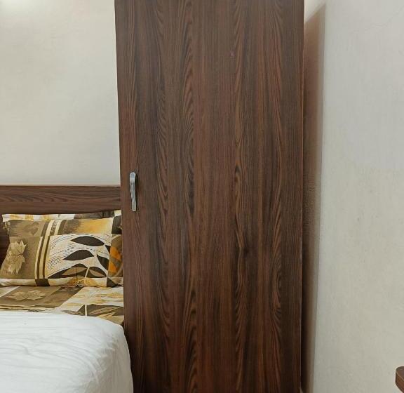 标准间, Snow Drop Guest House