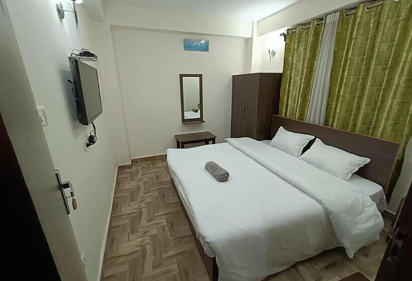 带大床的高级房间, Snow Drop Guest House