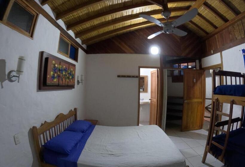 Четырехместный Номер Superior, Hostal Solemare