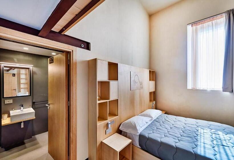 اتاق استاندارد چهار تخته, Rifugio Di Mare