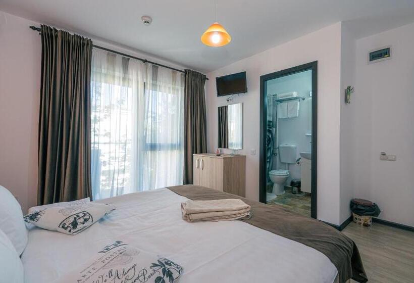 Номер Стандарт с Балконом, Casa In Culori Vama Veche