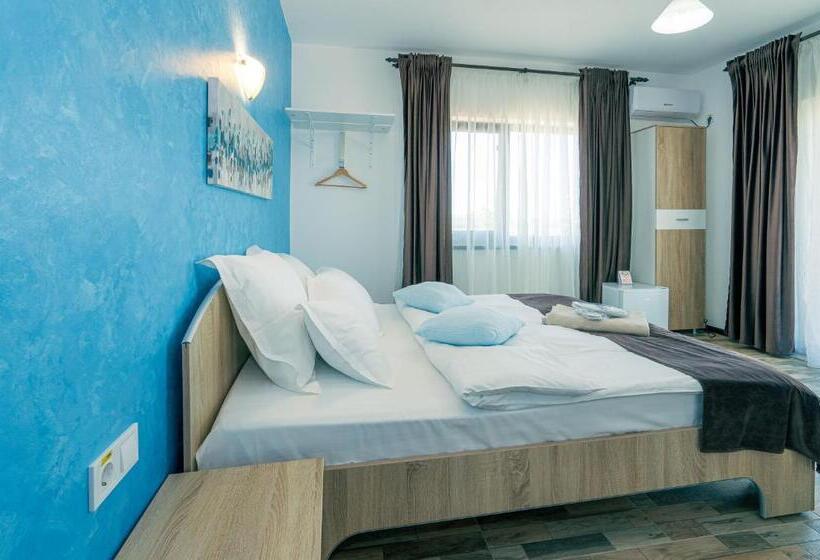 Номер Стандарт с Балконом, Casa In Culori Vama Veche