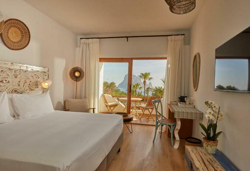 غرفة قياسية مطلّة علي البحر مزوَّدة بشُرفة, Petunia Ibiza, A Beaumier