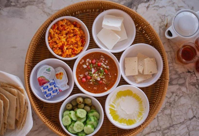 اتاق اکونومی, فندق قوبا السويس