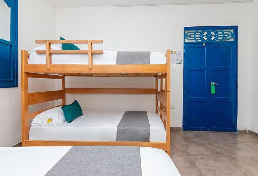 4인용 스탠다드 룸, Casa Flor Hostel & Drinks