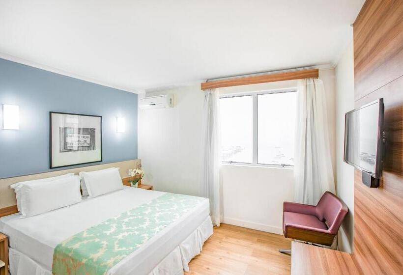 سوییت جونیور, Iate Hotel Centro Florianópolis