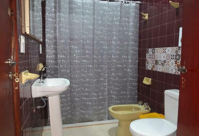 Кровать в Общей Комнате, Steve S House