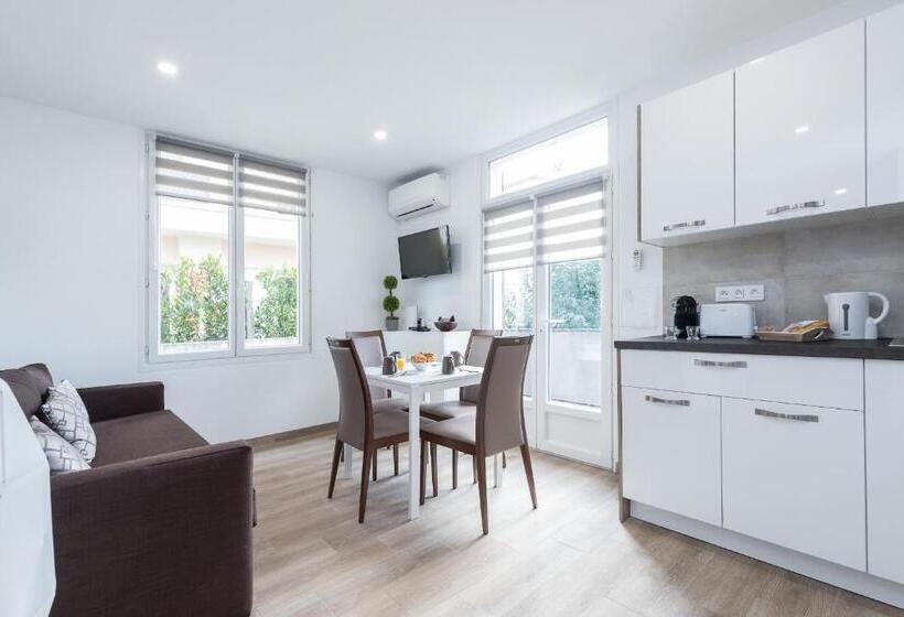 Апартаменты 2 Спальни, Sleep In Antibes City Port