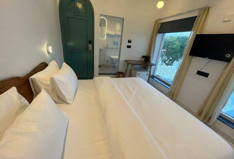 豪华湖景房, Moustache Udaipur Luxuria