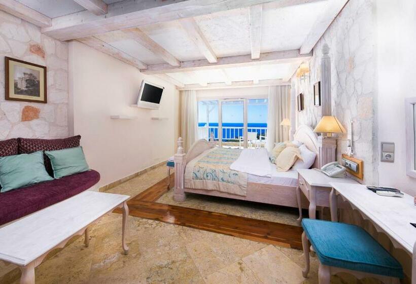 Номер Стандарт с Террасой, Kalkan Likya Residence Hotel & Spa