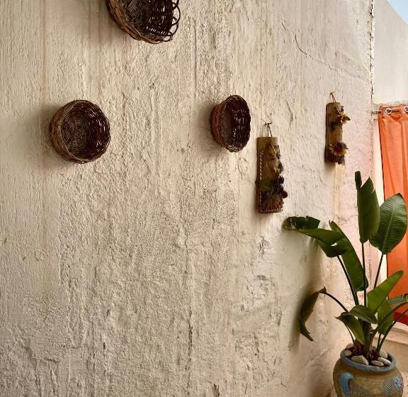 패밀리 룸, Il Cortile
