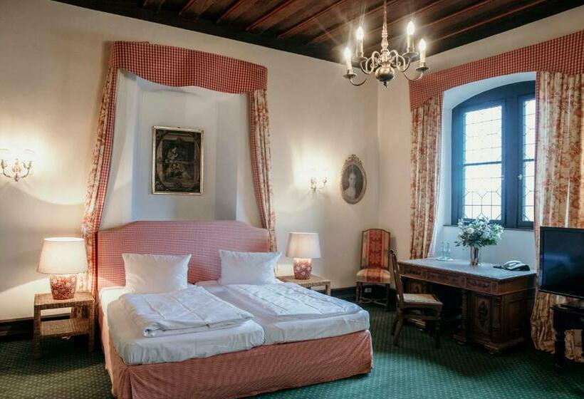 Номер Deluxe, Schlosshotel Götzenburg