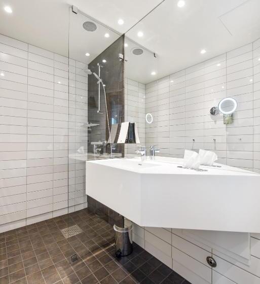 Номер Стандарт, Clarion Hotel The Edge