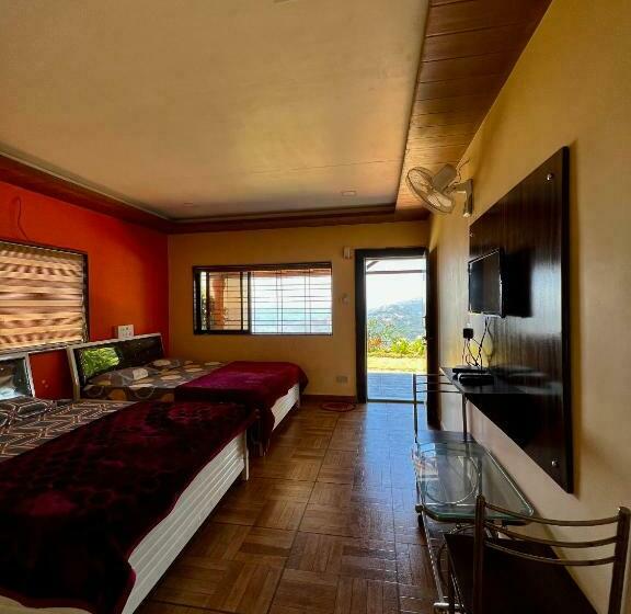 Семейный Номер, Heavens Edge Resort