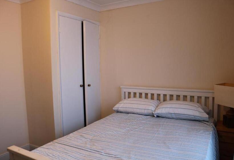 اتاق استاندارد, Lennard House