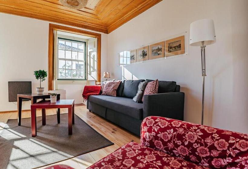 Дом 1 Спальня, Casa António Moreira