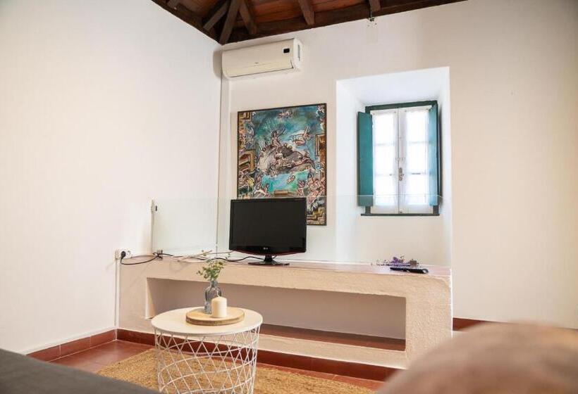 Дом 1 Спальня, Casa António Moreira