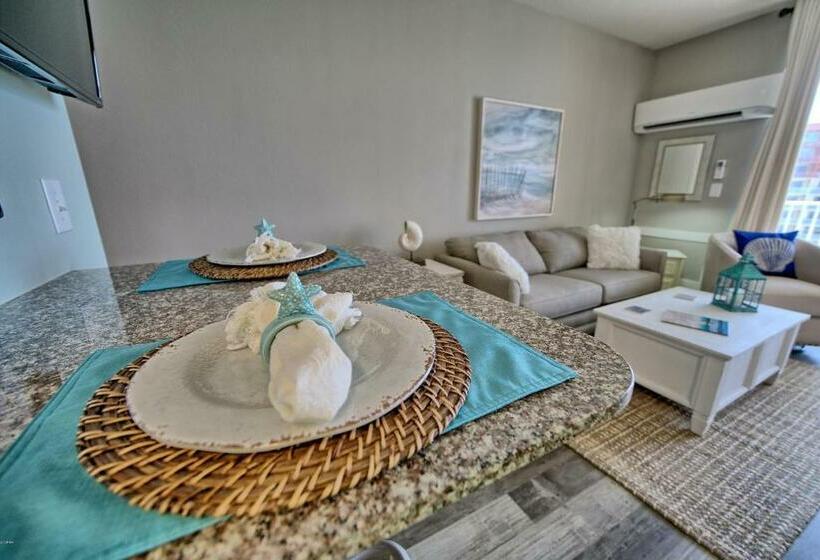 海の見えるスタンダードスタジオ, Deluxe Beachfront Studio, Shores Of Panama New And Renovated