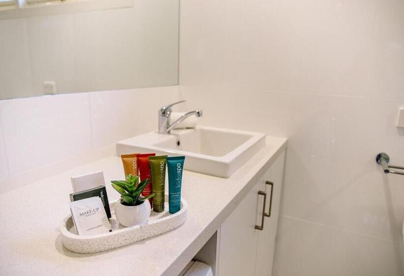 Дом 4 Спальни, Mcmillans Of Metung Coastal Resort