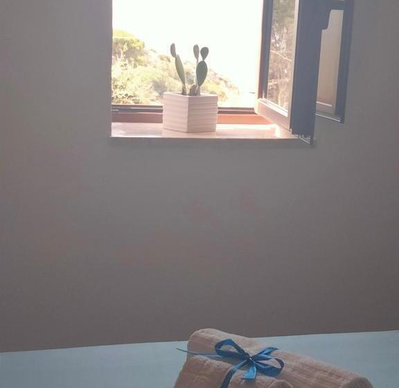 آپارتمان 1 خوابه با چشم‌انداز دریا, Cala Rossa