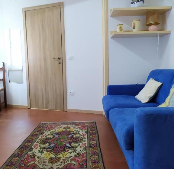 سوییت جونیور, Casa Di Debora