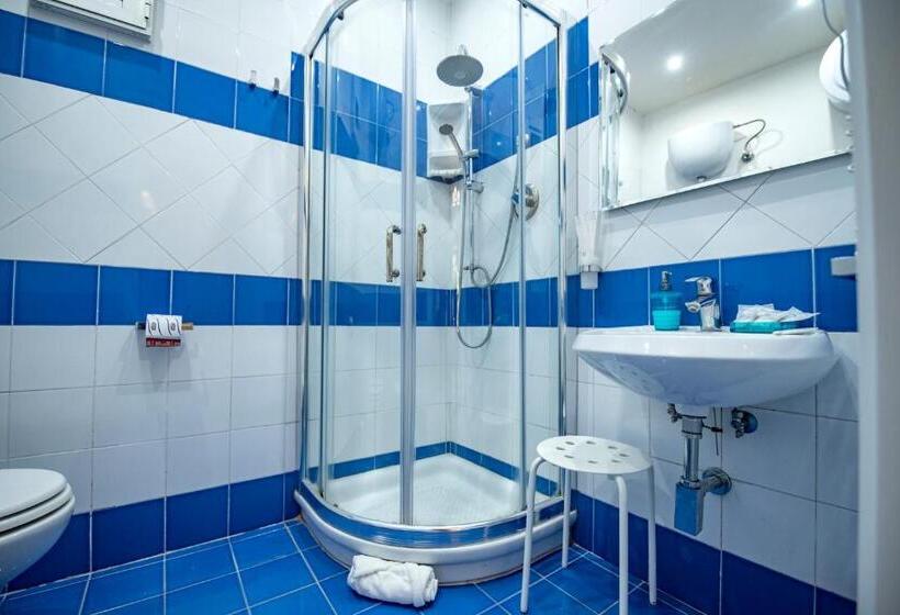 غرفة قياسية سرير كينج, Sonnino B&b