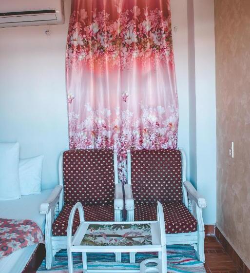 חדר סטנדרט לשלושה, Gina Motel Dahab