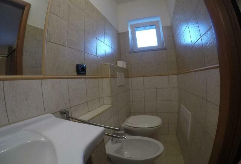 Номер Стандарт Трехместный, B&b Bassu