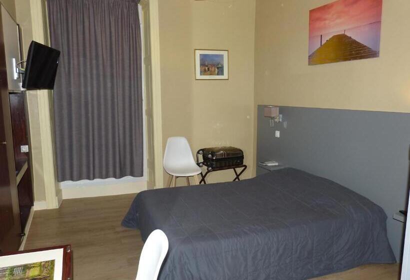 Номер Комфорт, Hôtel Terminus
