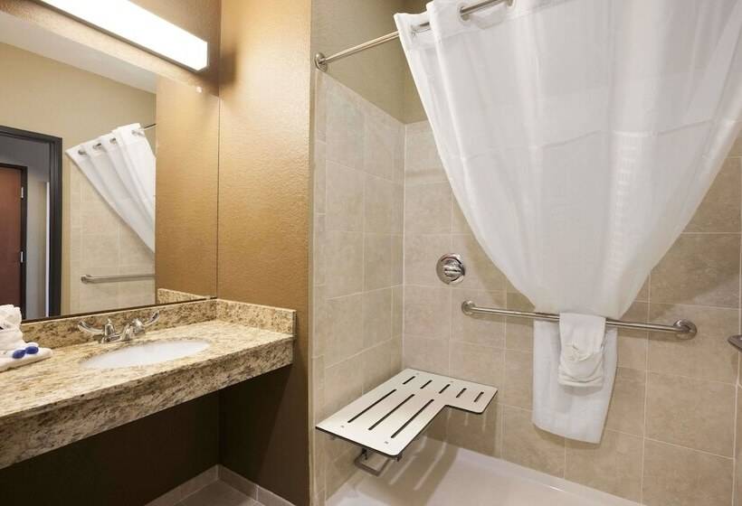 Номер Стандарт Адаптированный для Инвалидов, Microtel Inn & Suites Cotulla