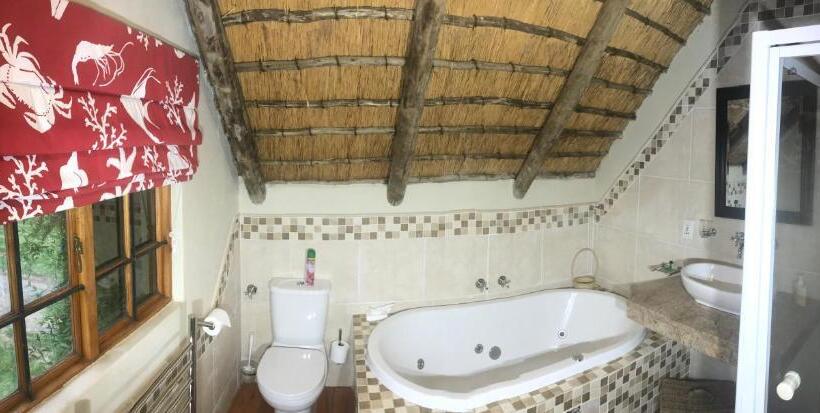 Студио Стандарт с Балконом, Baldinnie Cottages