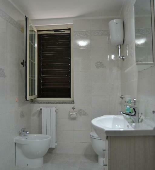 اتاق استاندارد چهار تخته, Guesthouse Holiday Formia Beach