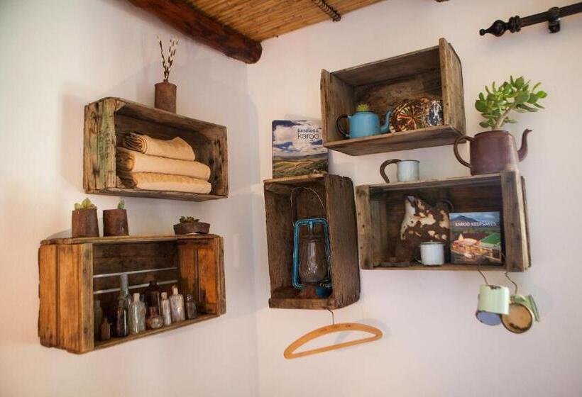 Люкс, Karoo Khaya