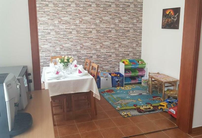 Апартаменты 1 Спальня с Балконом, Apartmány 105
