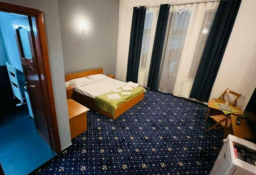 Номер Стандарт, Vila Themis