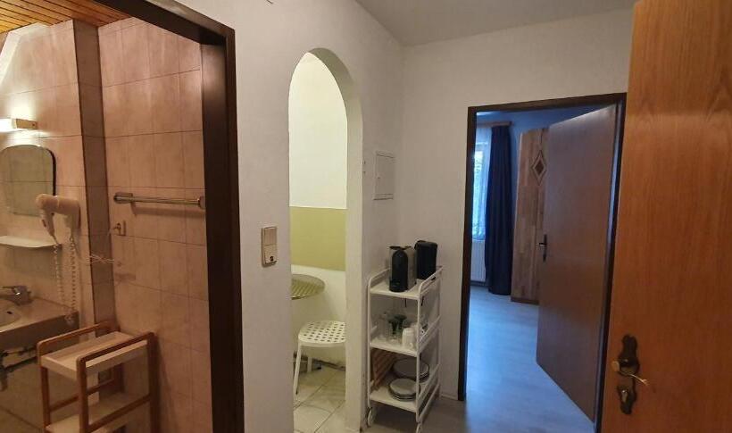 Семейный Номер, Pension Edlinger