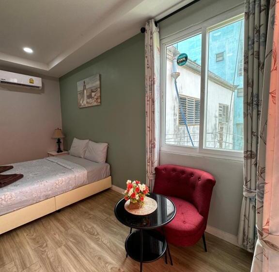 Номер Deluxe, Kala Krang Nueng