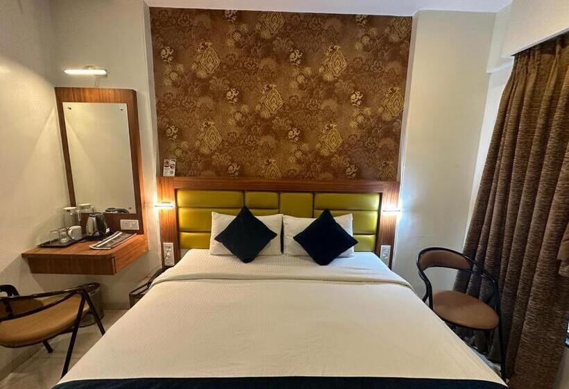 Номер Deluxe, Srikrishna Paradise Hotel Thane Navi Mumbai