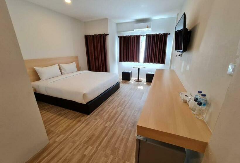 带大床的标准间, The Charlotte Smart Hotel Lopburi