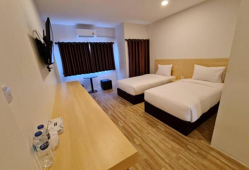 豪华房间, The Charlotte Smart Hotel Lopburi
