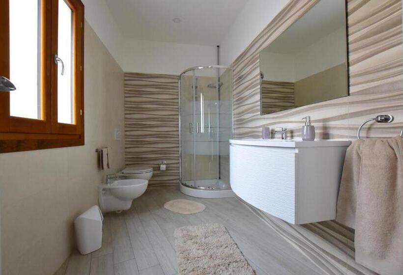 Номер Deluxe с Балконом, B&b La Genuina