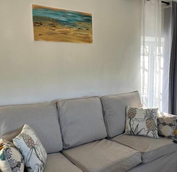 Апартаменты 1 Спальня с Балконом, Maison D Hôtes Bastide St Victor à 2,5 Kilomètres De Lourmarin