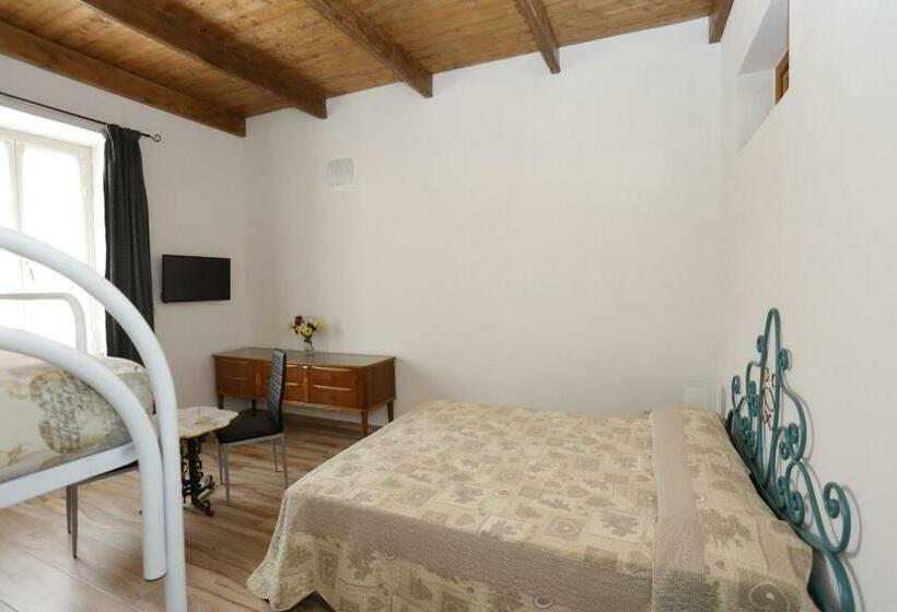 اتاق استاندارد چهار تخته, B&b L Antico Portico