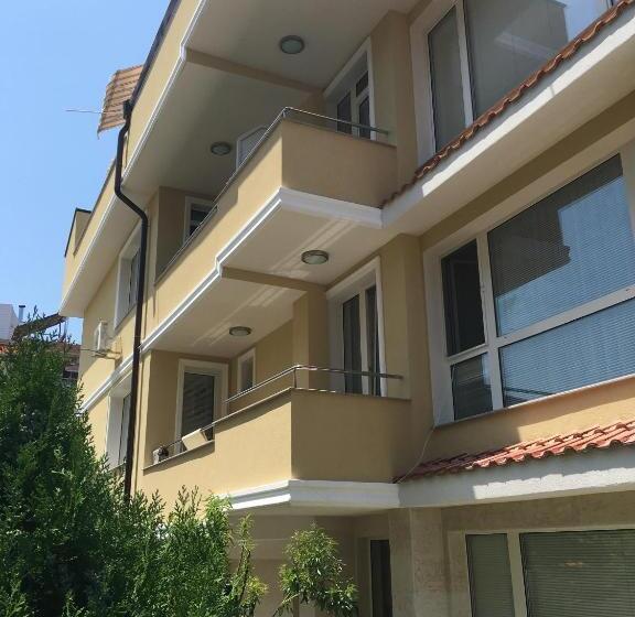 Апартаменты 2 Спальни с Балконом, Villa Diana
