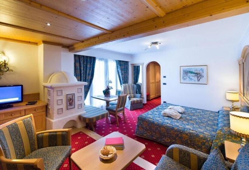 اتاق لوکس سه تخته, Alpen Hotel Corona