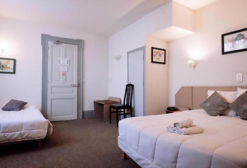 Номер Стандарт, Hôtel Pedussaut