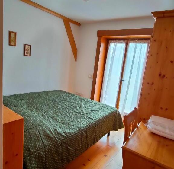 基本间, Rifugio Predaia Ai Todesci