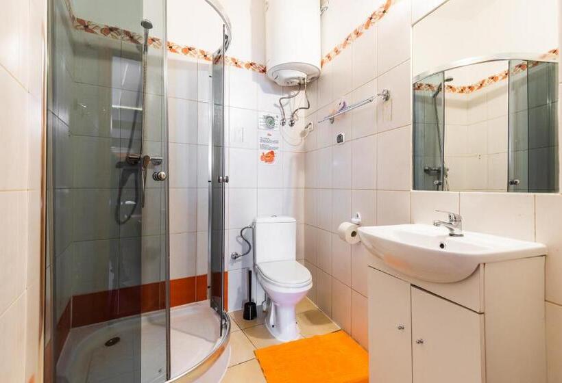 共用房间的床, Top Hostel Pokoje Gościnne